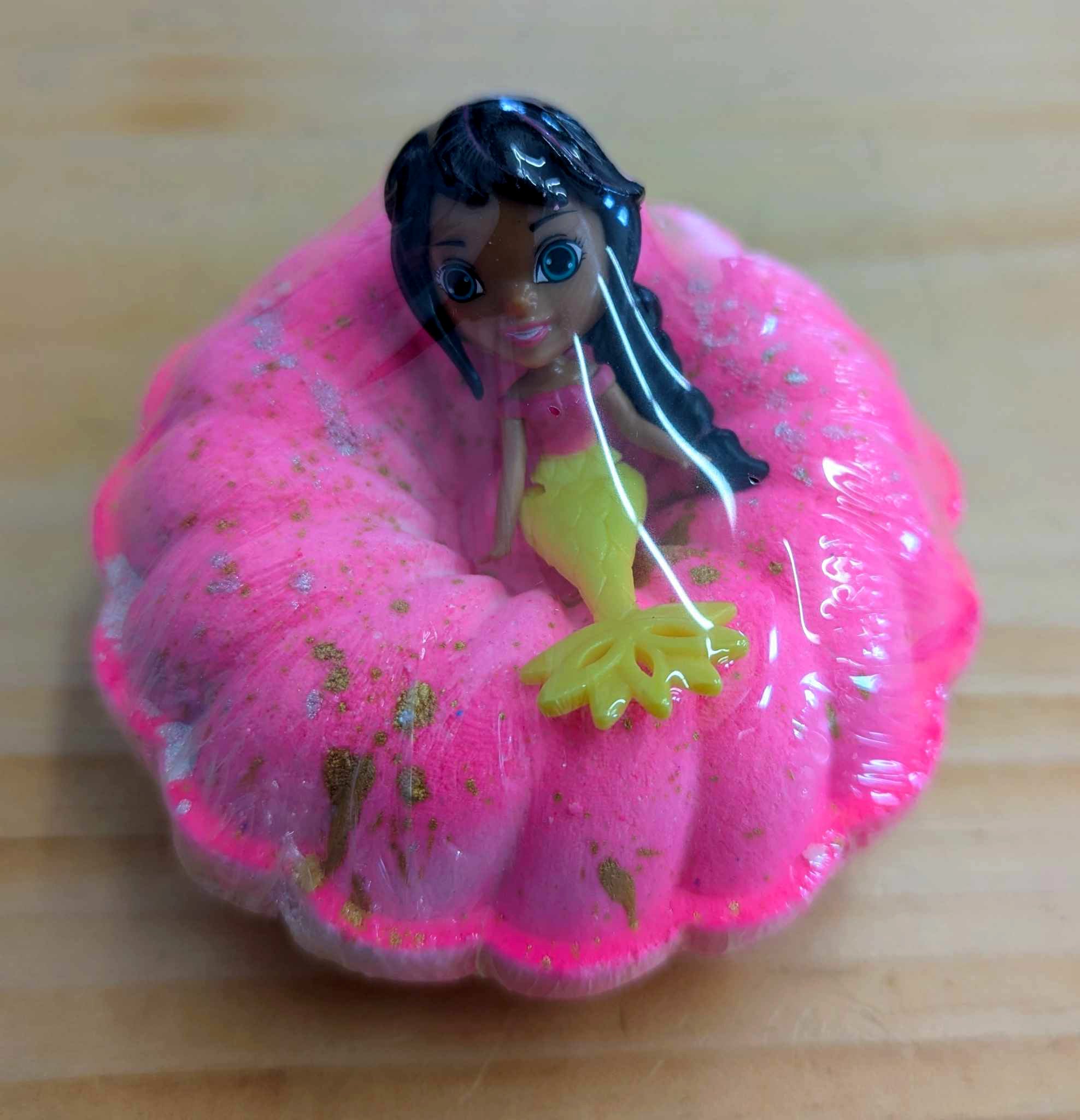 Bombe de bain effervescente - Sirène (jouet) - Mangue Papaye